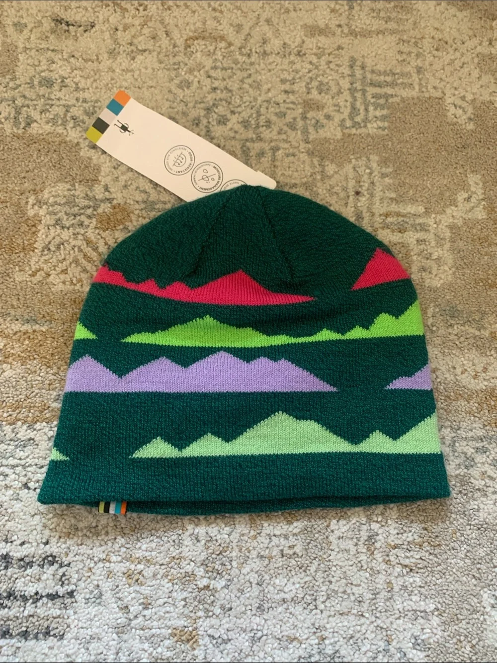 NWT Smartwool Kids Mountain Pattern Beanie in emerald green unisex